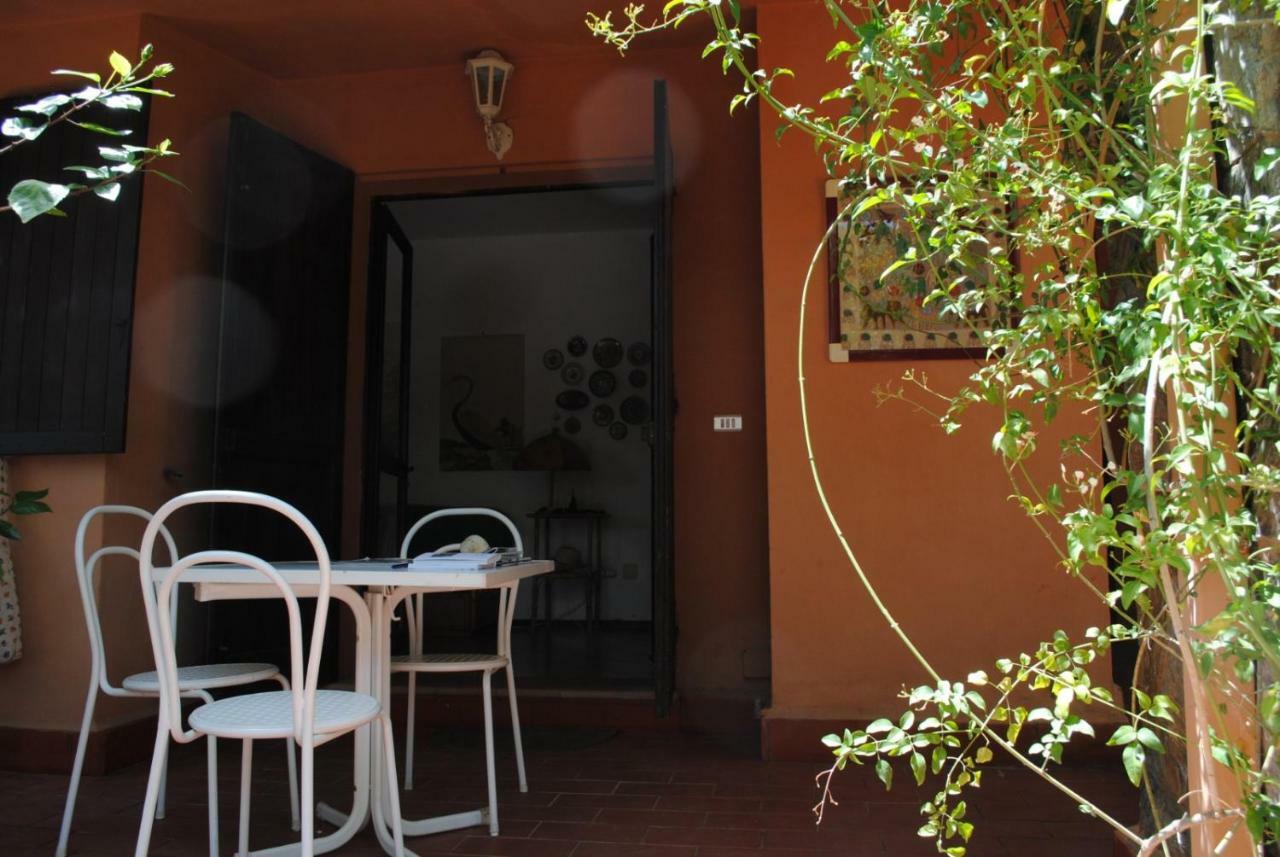 Via Dei Pini Villa Fort Village Eksteriør billede